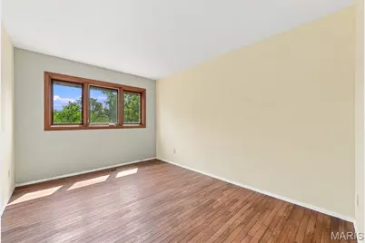 5288 Bloomfield Drive, Saint Louis, MO 63129 - Photo 18