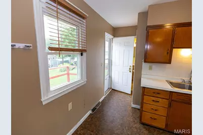 3001 Saint Marys Avenue, Hannibal, MO 63401 - Photo 12