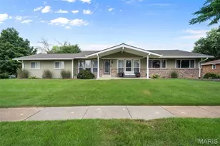 819 Big Bend Woods Dr, Ballwin, MO 63021 - Photo 1