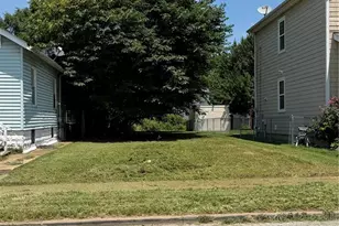 6639 Bartmer Ave, Saint Louis, MO 63130 - Photo 1