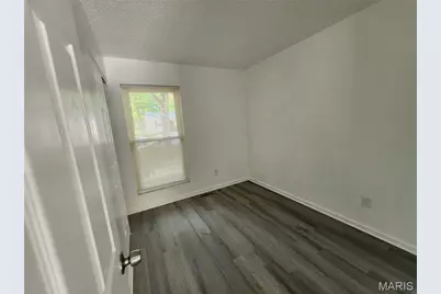 6300 Silver Fox Drive, Florissant, MO 63034 - Photo 6