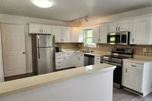 6300 Silver Fox Dr, Florissant, MO 63034 - Photo 14