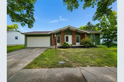 6300 Silver Fox Drive, Florissant, MO 63034 - Photo 2