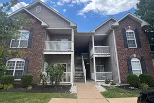 6431 Brookfield Ct Dr, Saint Louis, MO 63129 - Photo 1