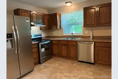 124 Conway Cove Drive, Chesterfield, MO 63017 - Photo 2