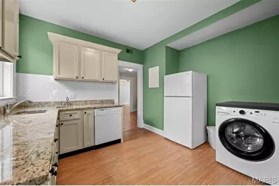 6427 Clayton Road, Saint Louis, MO 63117 - Photo 24