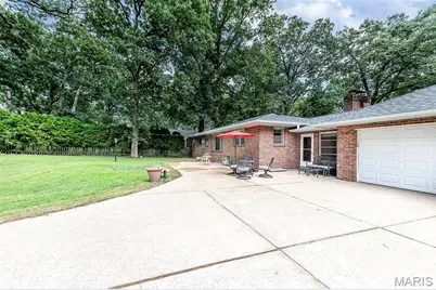 7425 Raleigh Drive, Saint Louis, MO 63123 - Photo 38