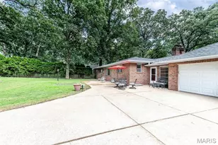 7425 Raleigh Dr, Saint Louis, MO 63123 - Photo 38