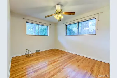 7425 Raleigh Drive, Saint Louis, MO 63123 - Photo 20
