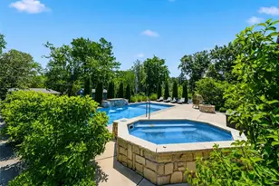 26 Forsythia Ln, Olivette, MO 63132 - Photo 8