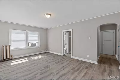 807 Clara Avenue, Saint Louis, MO 63112 - Photo 4