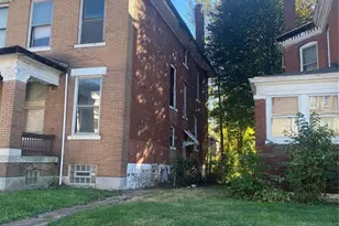 5038 Raymond Ave, Saint Louis, MO 63113 - Photo 2