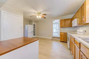 180 Harrison St, Florissant, MO 63031 - Photo 10