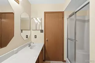 13112 Royal Pines Dr, Maryland Heights, MO 63146 - Photo 32