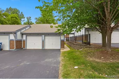 13112 Royal Pines Drive, Maryland Heights, MO 63146 - Photo 42