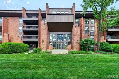 539 Coeur De Royale Drive #307, Creve Coeur, MO 63141 - Photo 2