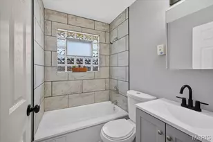 6623 Kenwood Dr, Saint Louis, MO 63121 - Photo 14