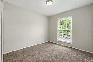 11748 Vizcuya Ct, Florissant, MO 63033 - Photo 10