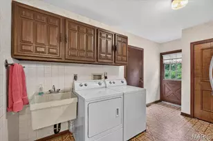 1940 Windmoor Pl, Town and Country, MO 63131 - Photo 22