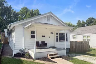 2713 Laclede, Hannibal, MO 63401 - Photo 2