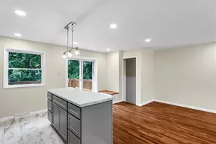 9218 Damson Dr, Saint Louis, MO 63123 - Photo 6