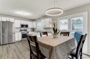 4006 Sherman Park Dr, Saint Charles, MO 63303 - Photo 18