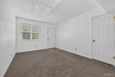 9194 Wrenwood Lane, Brentwood, MO 63144 - Photo 10
