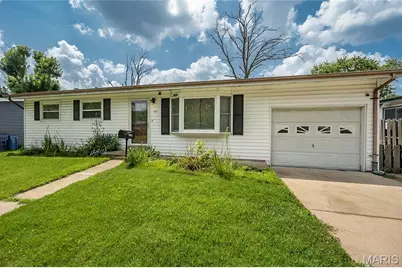 460 Versailles Drive, Florissant, MO 63031 - Photo 2