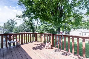 10167 Jepson Dr, Bellefontaine Neighbors, MO 63137 - Photo 10