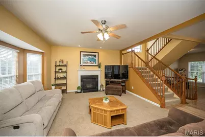 1048 Pierpoint Lane, Saint Charles, MO 63303 - Photo 16