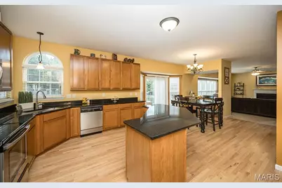 1048 Pierpoint Lane, Saint Charles, MO 63303 - Photo 26