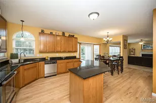 1048 Pierpoint Ln, Saint Charles, MO 63303 - Photo 26