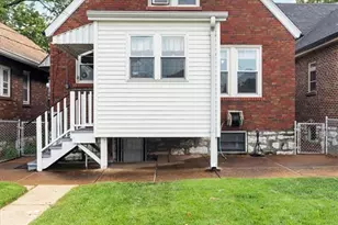 5619 Neosho St, Saint Louis, MO 63109 - Photo 4