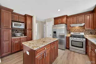 1525 Atlantic Crossing Dr, Fenton, MO 63026 - Photo 14
