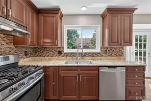 1525 Atlantic Crossing Dr, Fenton, MO 63026 - Photo 16