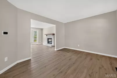 1525 Atlantic Crossing Drive, Fenton, MO 63026 - Photo 6