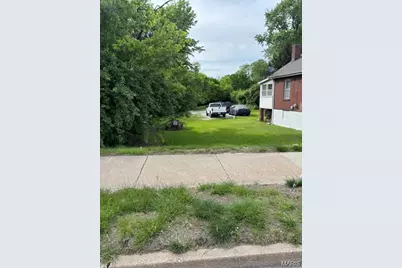 2137 Kienlen Avenue, Hillsdale, MO 63121 - Photo 1