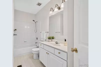 2223 Twin Estates Circle, Chesterfield, MO 63017 - Photo 22