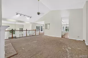 2223 Twin Estates Cir, Chesterfield, MO 63017 - Photo 8