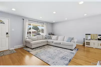 3838 Rainor Court, Saint Louis, MO 63116 - Photo 8