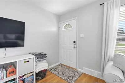 3838 Rainor Court, Saint Louis, MO 63116 - Photo 6