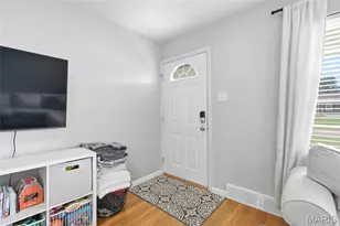3838 Rainor Ct, Saint Louis, MO 63116 - Photo 6
