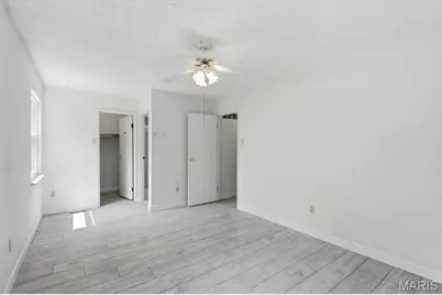 2344 Hidden Meadow Lane, Ballwin, MO 63021 - Photo 16