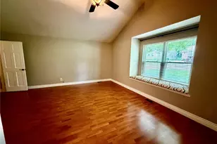 213 Shirewood Dr, Saint Charles, MO 63303 - Photo 18