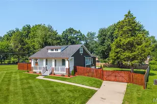 3655 McKibbon Rd, Saint Louis, MO 63114 - Photo 4