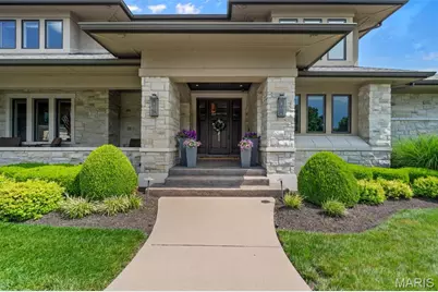 10 Sackston Woods Lane, Creve Coeur, MO 63141 - Photo 2