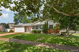 4688 Towne Centre Dr, Mehlville, MO 63128 - Photo 2