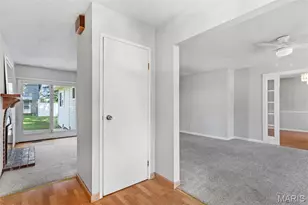 4688 Towne Centre Dr, Mehlville, MO 63128 - Photo 6