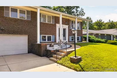 4626 Yorkchester Drive, Saint Louis, MO 63129 - Photo 6