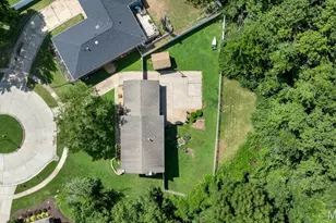 4616 Brookcastle Ct, Saint Louis, MO 63128 - Photo 52